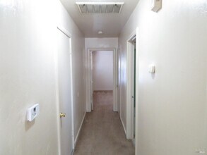 812 Lovers Dr in Vacaville, CA - Building Photo - Building Photo