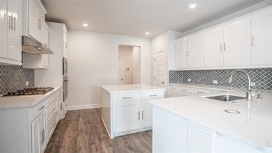 2507 Henley Wy in Venus, TX - Building Photo - Building Photo