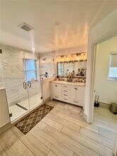 685 SW 198th Ter in Pembroke Pines, FL - Building Photo - Building Photo