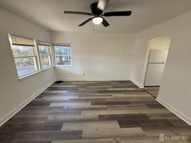 1060 Terrace Blvd in Ewing Township, NJ - Building Photo - Building Photo