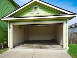 11404 Briarcreek Loop in Manor, TX - Building Photo - Building Photo