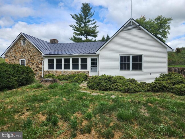 property at 2000 Rectortown Rd
