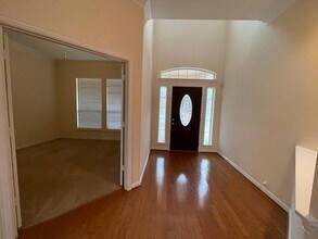 2501 Grizzly Run Ln in Euless, TX - Building Photo - Building Photo