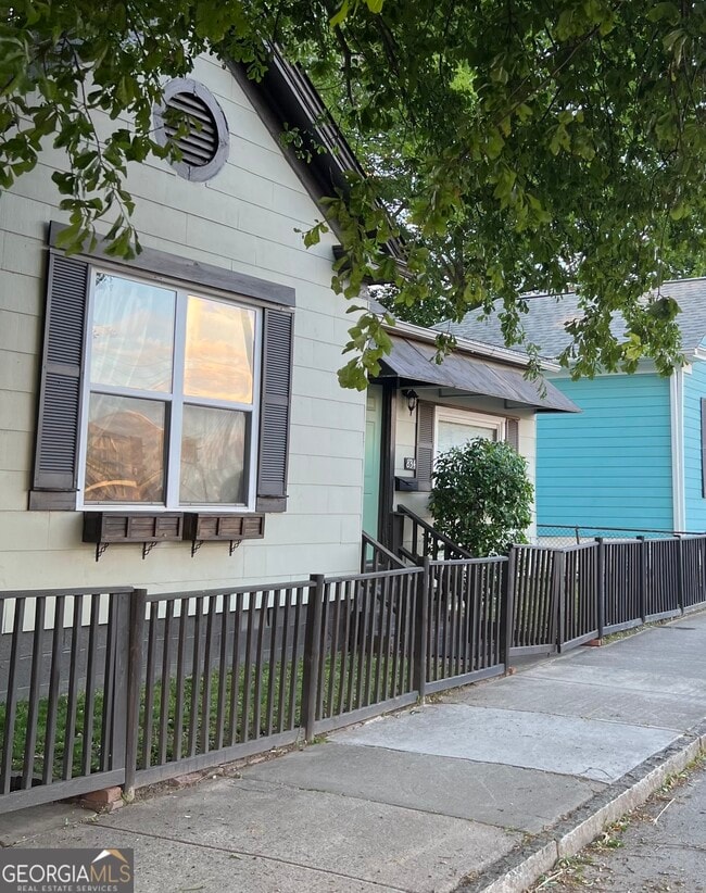 property at 834 Fulton Terrace SE