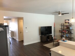 207 Manhattan S in Manhattan, MT - Building Photo - Building Photo