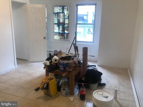 4804 Frankford Ave-Unit -2ND FLOOR in Philadelphia, PA - Building Photo - Building Photo