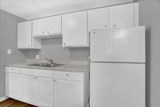 1390 N Moline St in Aurora, CO - Building Photo - Building Photo