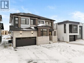 3773 Sunbank Cres in Severn, ON - Building Photo - Building Photo