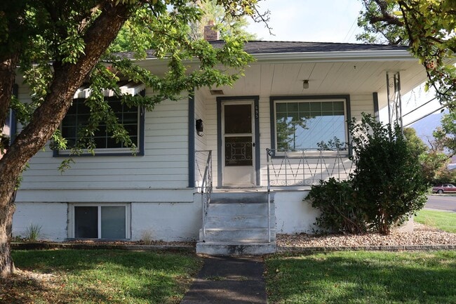 property at 695 E 420 N St