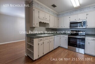 409 Nichols Ave in Fairhope, AL - Building Photo - Building Photo