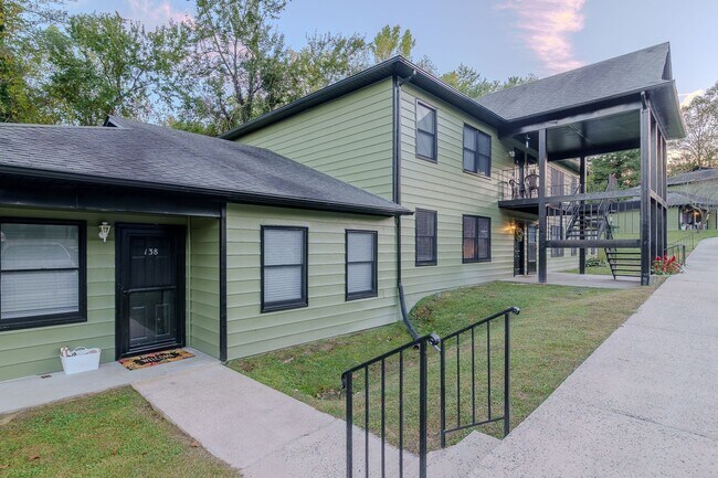 114-239 Northwood Dr in Mount Airy, NC - Building Photo - Building Photo