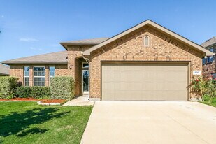 900 W Bend Blvd in Burleson, TX - Building Photo