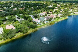 10290 NW 60th Pl in Parkland, FL - Building Photo - Building Photo