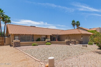 6073 E Beck Ln in Scottsdale, AZ - Building Photo - Building Photo