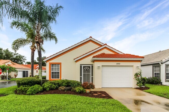 1250 Capri Isles Blvd in Venice, FL - Building Photo - Building Photo