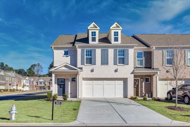 property at 2615 Quarterdeck Dr