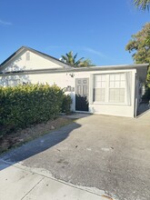 901 N J St, Unit 1 in Lake Worth Beach, FL - Building Photo - Building Photo