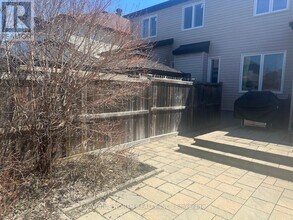 238 Tewsley Dr in Ottawa, ON - Building Photo - Building Photo