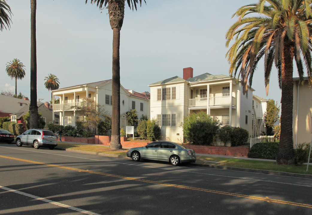 423-429 Ocean Ave in Santa Monica, CA - Building Photo