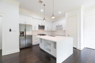 1032 W 21st St in Houston, TX - Building Photo - Building Photo