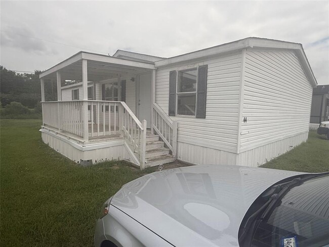 property at 2021 N Battlebell Rd
