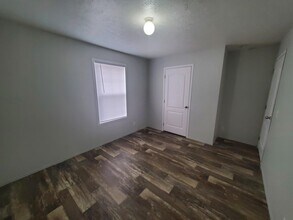 24 Parakeet Hill Dr in Orion Township, MI - Building Photo - Building Photo