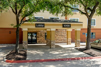 Furnished Studio - Austin in Austin, TX - Foto de edificio - Building Photo