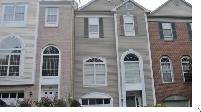 property at 14017 Gullivers Trail