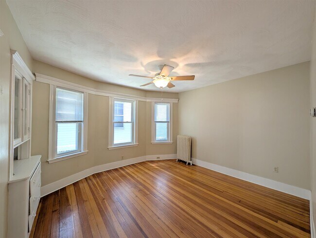 79 Conwell Ave, Unit 3