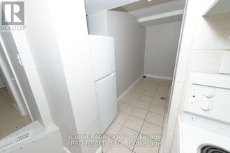 3765-3765 Keenan Crescent in Mississauga, ON - Building Photo - Building Photo