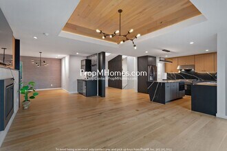 2123 Greene St in West Linn, OR - Building Photo - Building Photo
