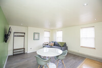 118 E Liberty St, Unit #Unit B photo'