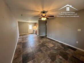 107 Spruce Dr in Fulton, MO - Building Photo - Building Photo