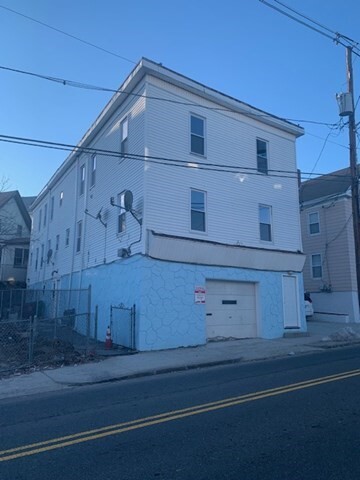 351-353 Lawrence St in Lowell, MA - Building Photo