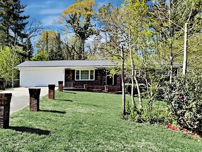 property at 847 Howard Ct SW