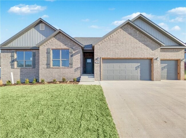 7962 Teton Trl Ave in Springdale, AR - Building Photo - Building Photo