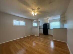 1502 Heights Blvd, Unit 10 in Houston, TX - Building Photo - Building Photo