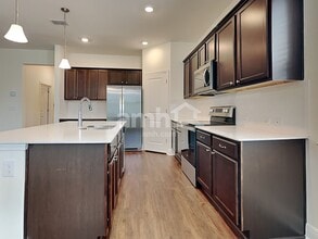 27695 St Andrews Ave in Wesley Chapel, FL - Foto de edificio - Building Photo