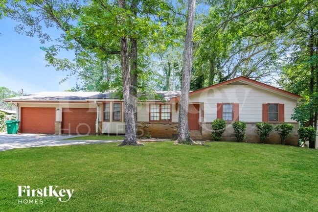 property at 557 Rock Shadow Ct