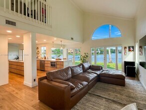 311 NW 201st Ave in Pembroke Pines, FL - Building Photo - Building Photo