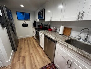 2711 First St in Ft. Myers, FL - Building Photo - Building Photo
