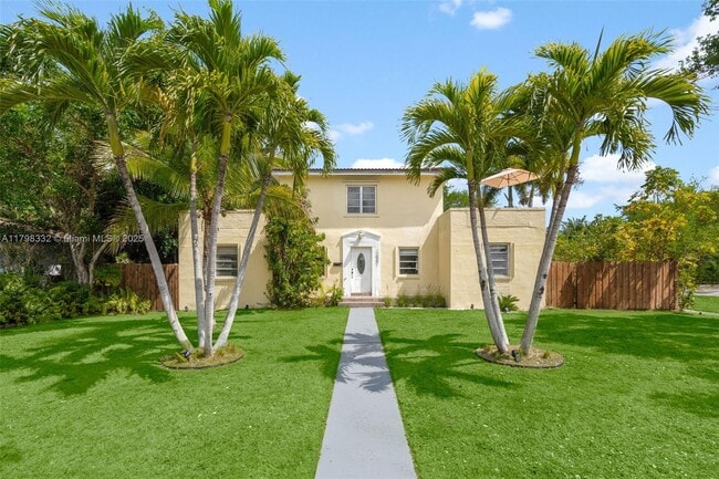 10401 NE 2nd Ave in Miami Shores, FL - Building Photo - Building Photo