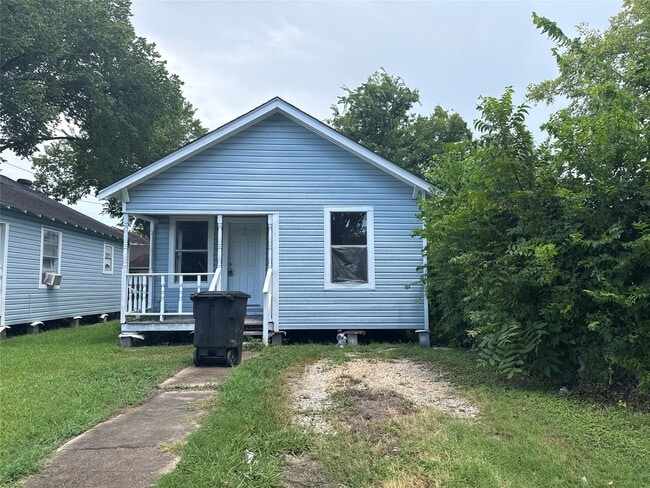 property at 4815 New Orleans St
