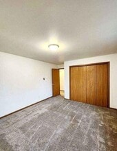 1126 12th St in Baraboo, WI - Building Photo - Building Photo