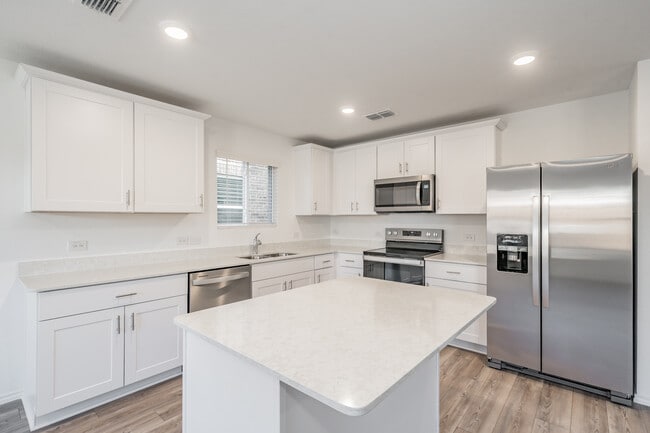 847 Lake Fletcher Rd in Princeton, TX - Building Photo - Building Photo