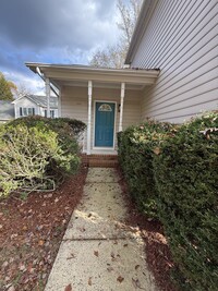 110 Sudbury Ln in Chapel Hill, NC - Building Photo - Building Photo