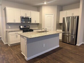 154 Solitude Dr in San Marcos, TX - Building Photo - Building Photo