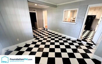 252 E Edwin Cir in Memphis, TN - Building Photo - Building Photo