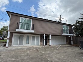 102 E 5th St in Houston, TX - Building Photo