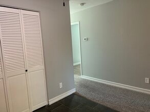 6250 Havenside Dr, Unit 5 in Sacramento, CA - Building Photo - Building Photo
